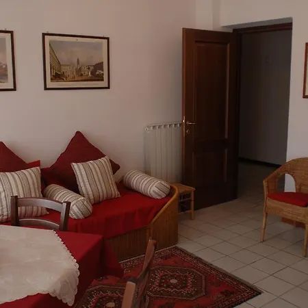 Pian Dij Babi فندق مبيت وإفطار Cortanze